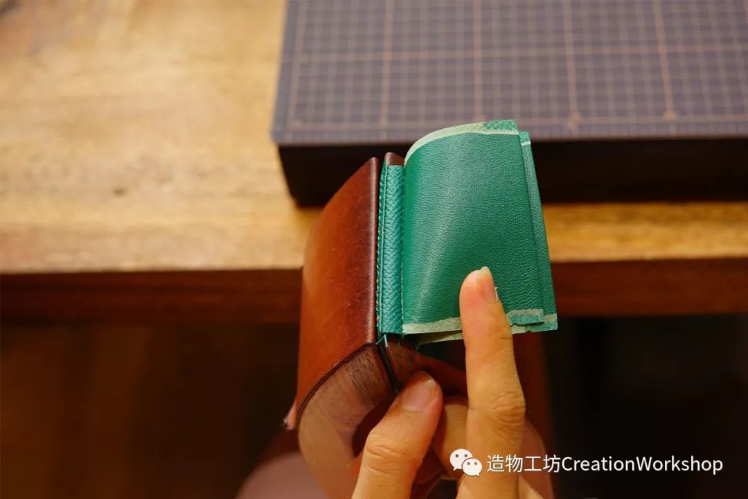 hướng dẫn cách làm ví da bearn compact wallet, làm đồ da thủ công, rập túi da, phụ kiện đồ da